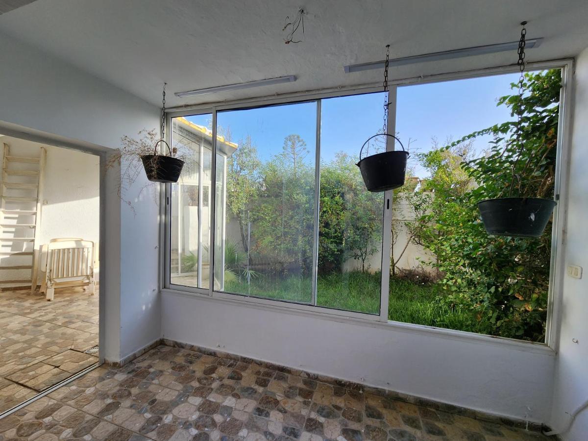 Duplex Bien Equipe Securise Avec Jardin Et Veranda La Marsa Exteriér fotografie