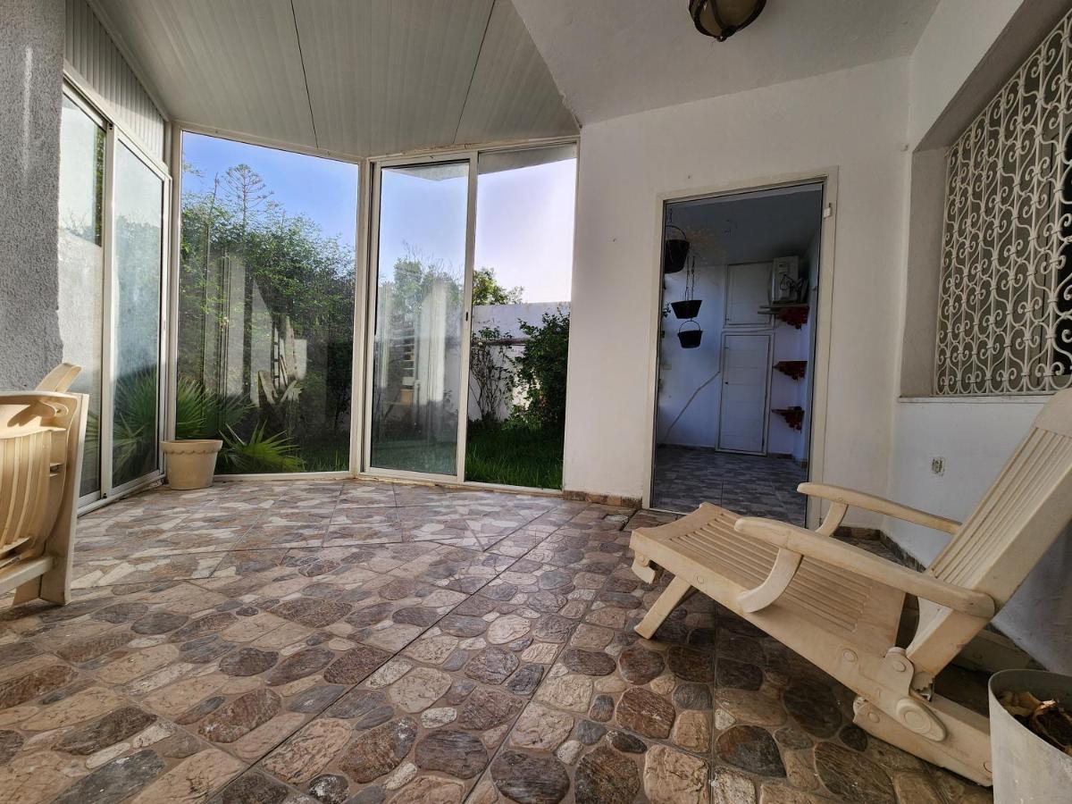 Duplex Bien Equipe Securise Avec Jardin Et Veranda La Marsa Exteriér fotografie