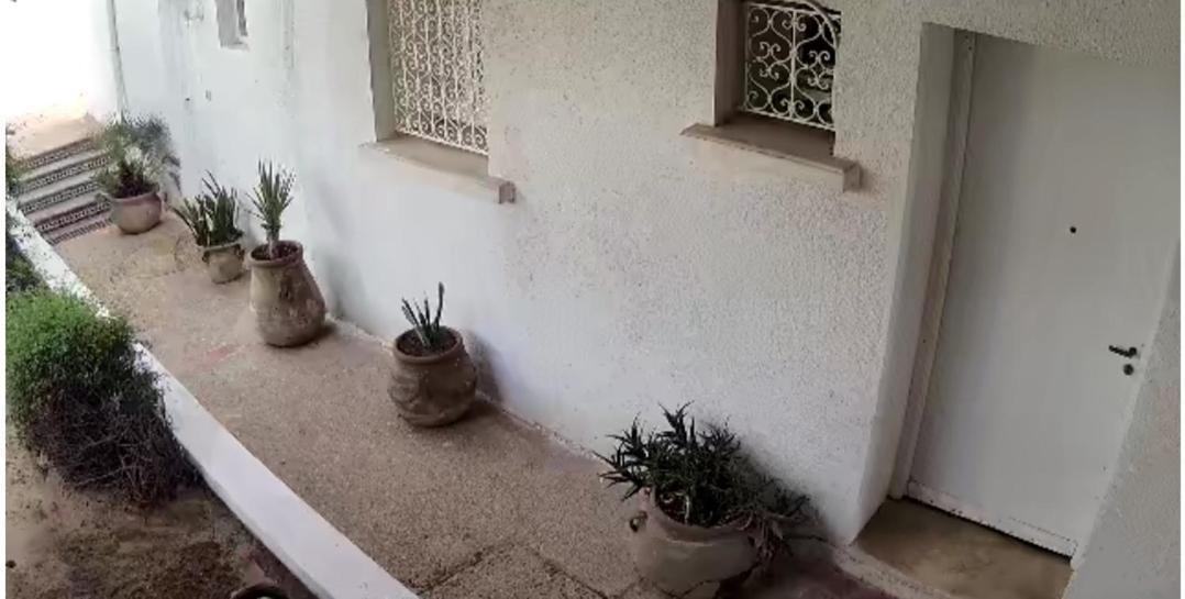 Duplex Bien Equipe Securise Avec Jardin Et Veranda La Marsa Exteriér fotografie